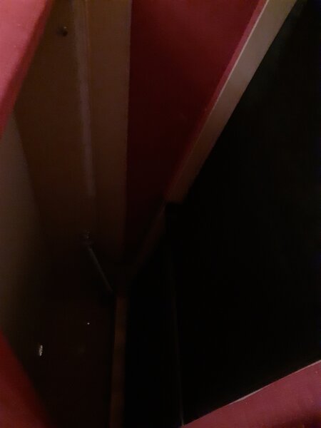 Vand coltar extensibil Ikea cu spatiu pentru depozitare si scaun