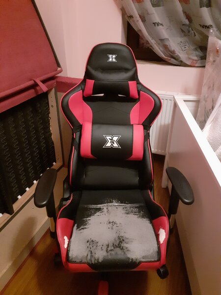 Vand coltar extensibil Ikea cu spatiu pentru depozitare si scaun